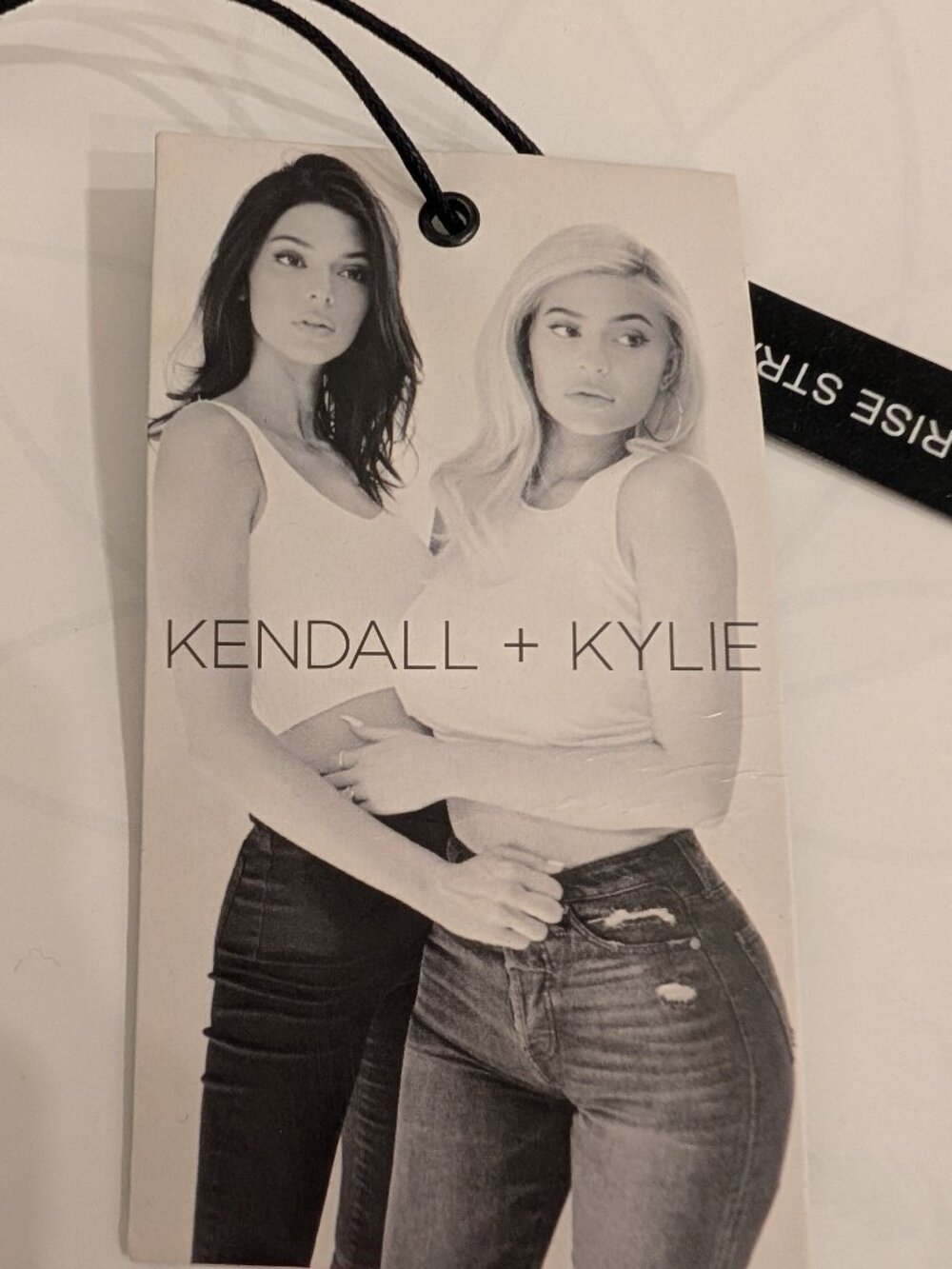 Kendall & Kylie Women's High-Rise Washed Black Distressed Straight Jeans